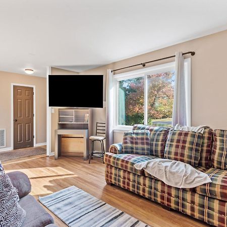 Villa Chill Retreat, Hot Tub, Large Private Yard Wilmington Esterno foto