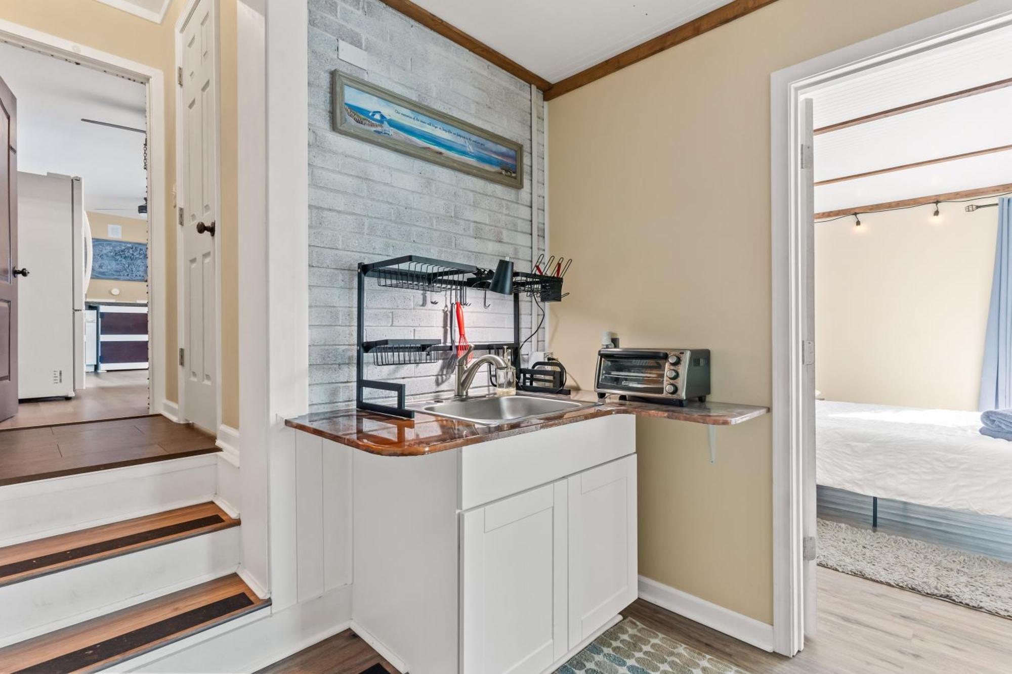 Villa Chill Retreat, Hot Tub, Large Private Yard Wilmington Esterno foto
