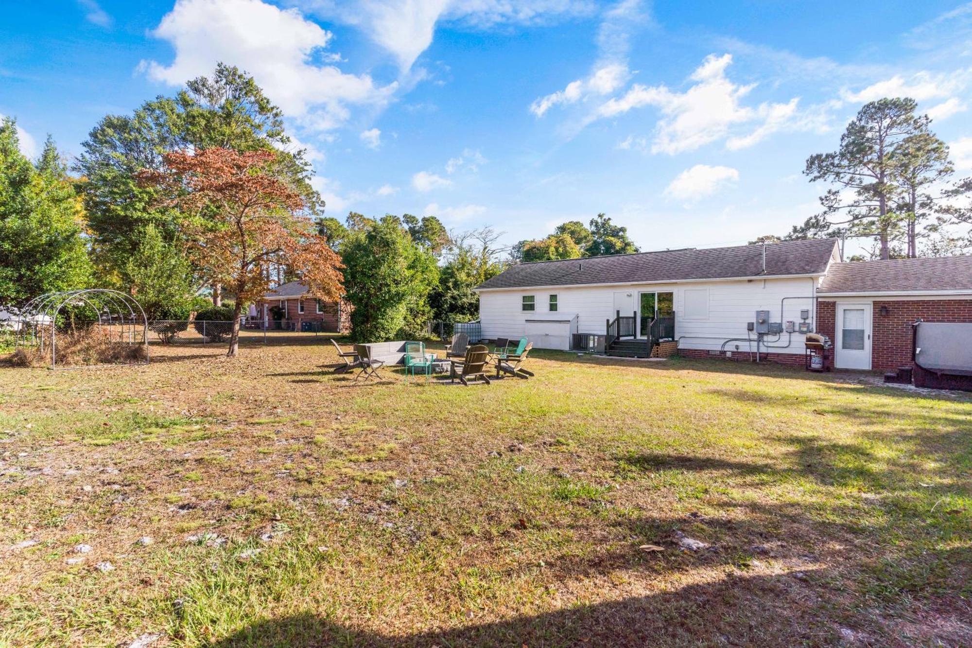Villa Chill Retreat, Hot Tub, Large Private Yard Wilmington Esterno foto