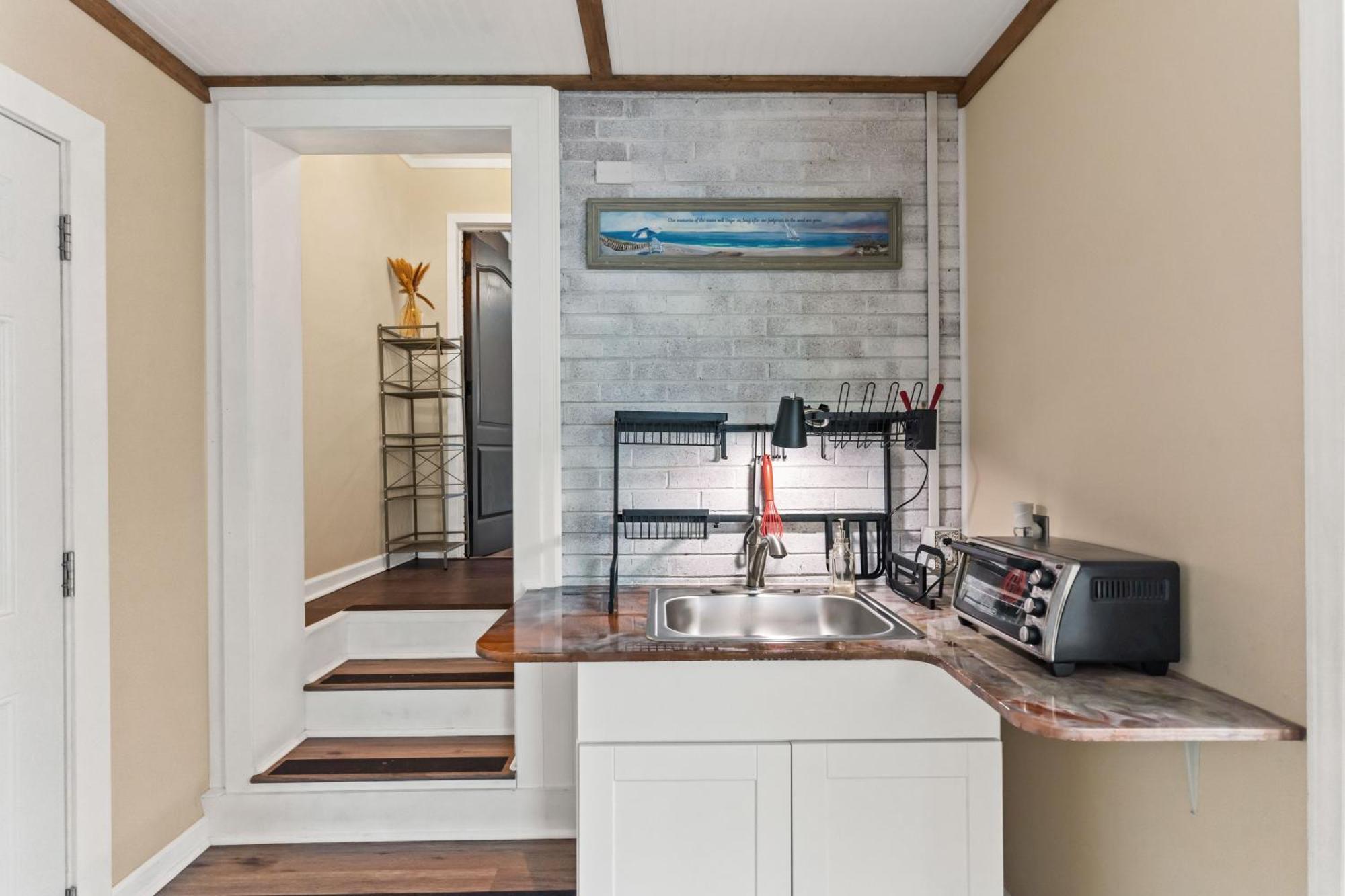 Villa Chill Retreat, Hot Tub, Large Private Yard Wilmington Esterno foto